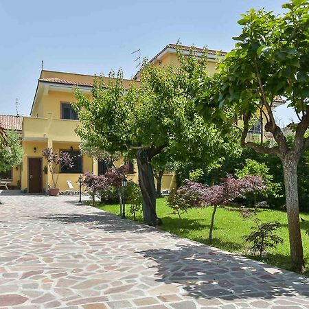 Bed and Breakfast A Casa Di Titty Fiumicino Exterior foto